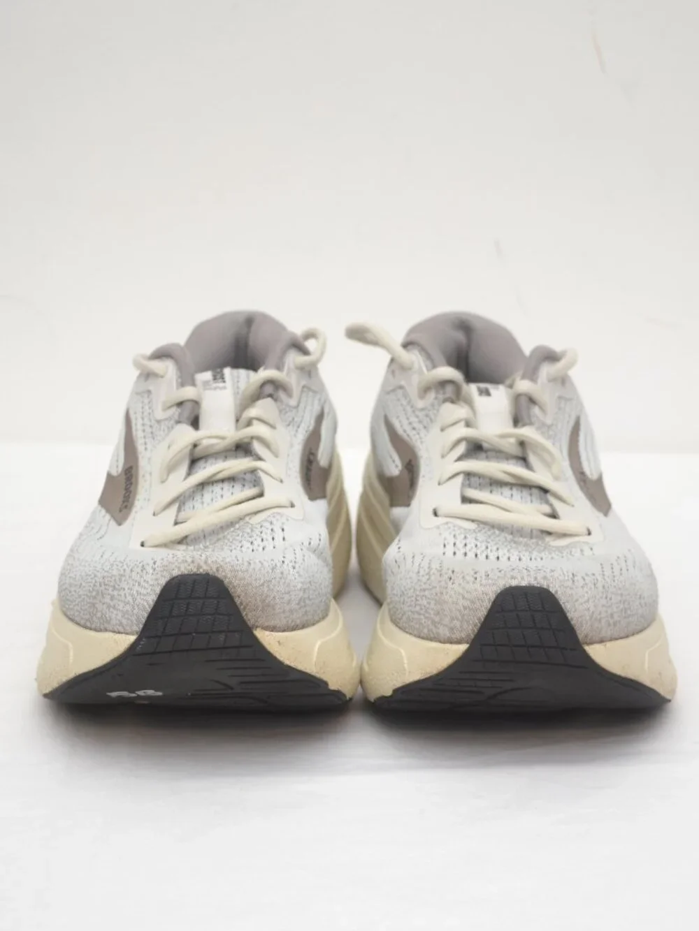 Brooks Ghost Max 2 Men's Size 11